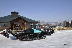 今年度更新された、新しい圧雪車